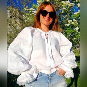 BRAND NEW Ukrainian embroidered linen shirt Vyshyvanka from Olha Prusak